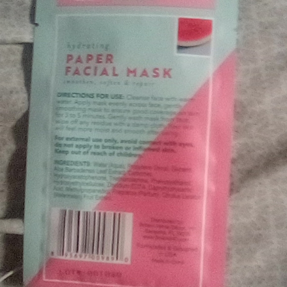 Facial mask - Picture 2 of 2
